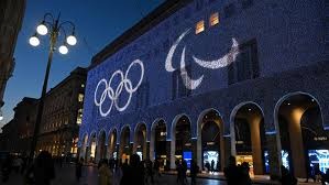 姆巴佩加盟皇马后球队丢失七项冠军，金球奖梦想依旧遥远，巴萨霸榜国内四冠