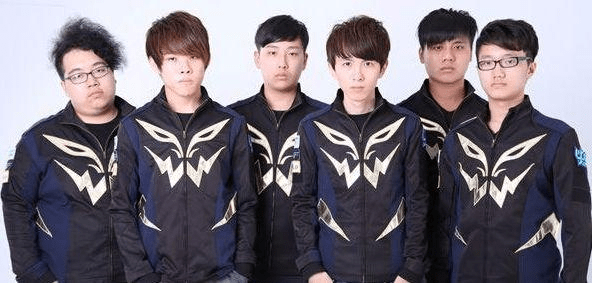 据了先手 据了先手