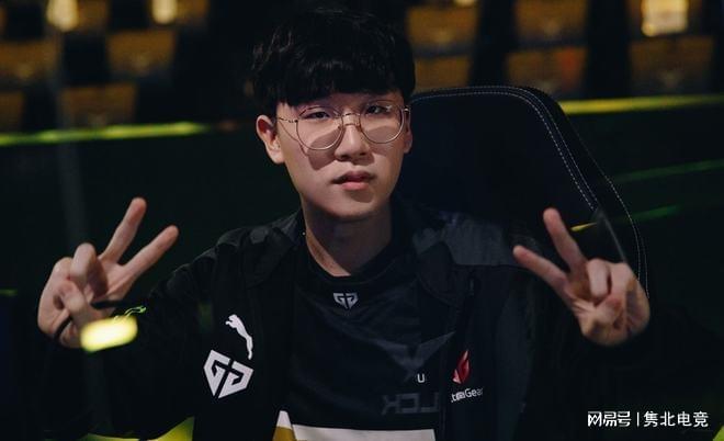 凭借其热情 凭借其热情